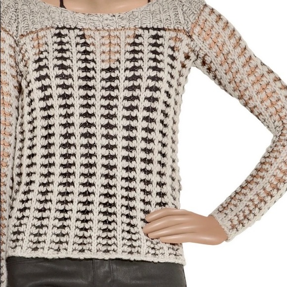 Smoking deal on a cashmere, Duffy, cable knit sweater. Perfect for any season. - Picture 2 of 7